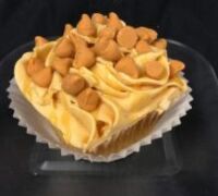 A butterscotch cupcake topped with butterscotch cream cheese, finished with a butterscotch drizzle and butterscotch chips. Butterscotch Beer